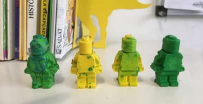 DIY: Crayons con forma de Lego