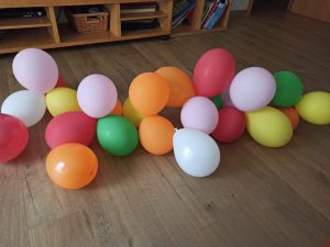 Cuántos globos necesito para hacer una guirnalda de globos? Calcular globos  en un arco orgánico 